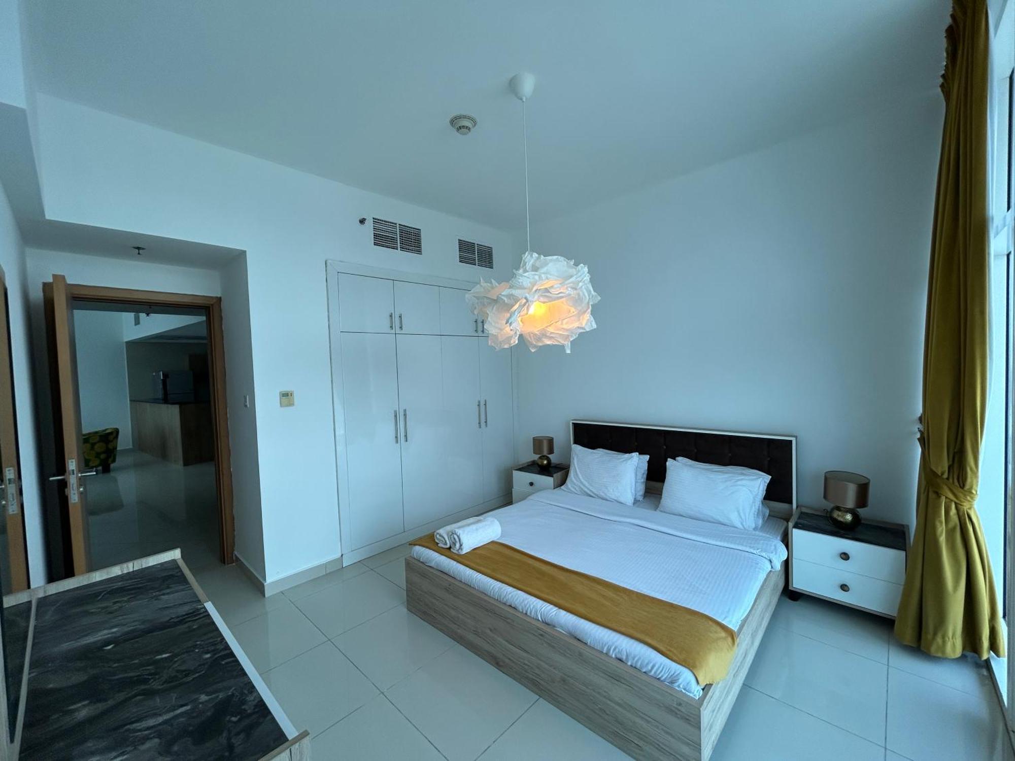 Golden Vacation Homes Continental Tower Marina Apartemen *