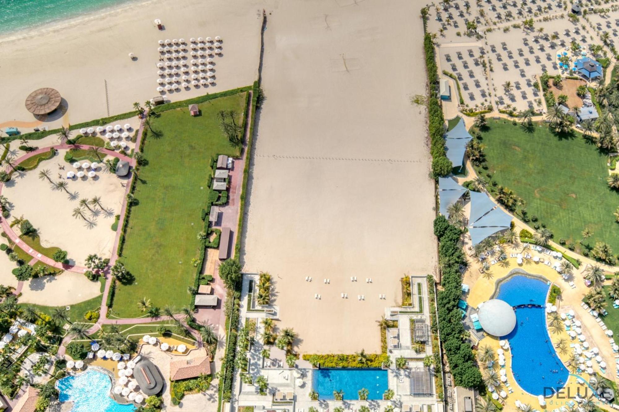 Picturesque 3br With Assistant At The One Jbr By Deluxe Homes