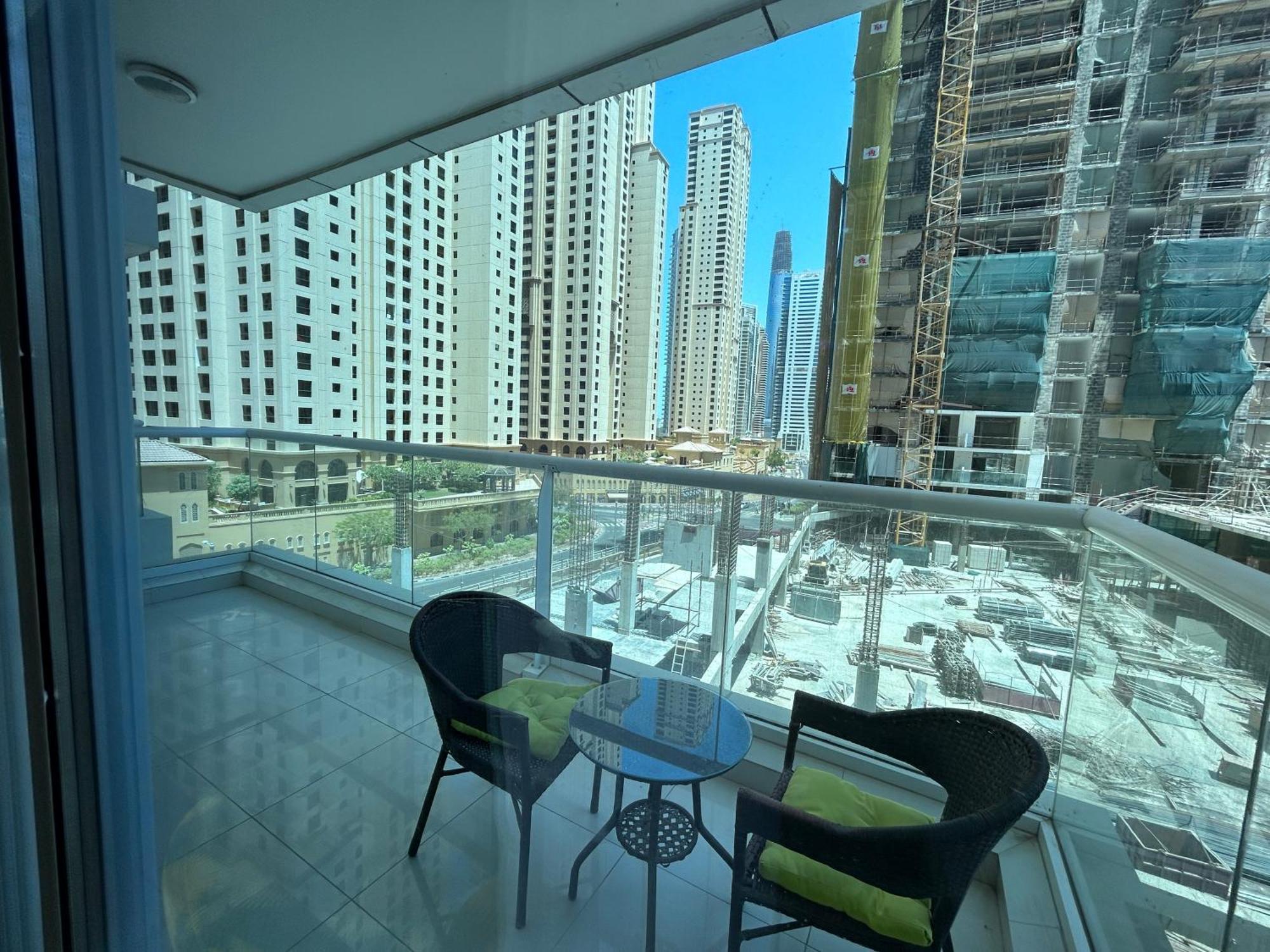 Apartemen Golden Vacation Homes Continental Tower Marina *