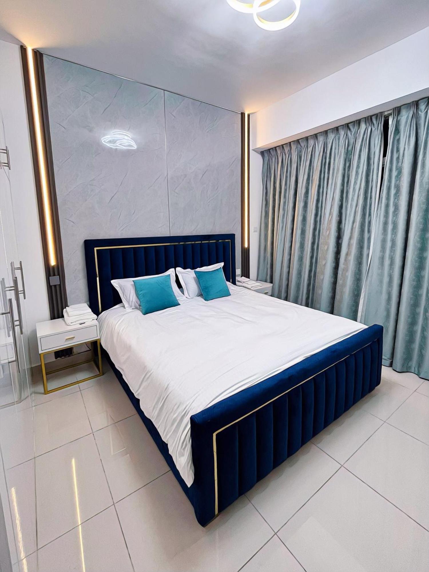 Apartment Jewellery Homes In Amwaj 4 With Direct Access Dubai