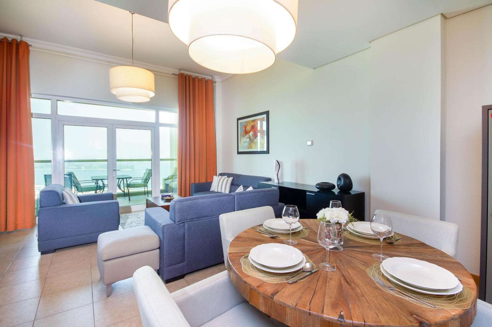 Bespoke Homes - Palm Jumeirah- 1 Bedroom Sea View With Pool & Access, Al Haseer Dubái