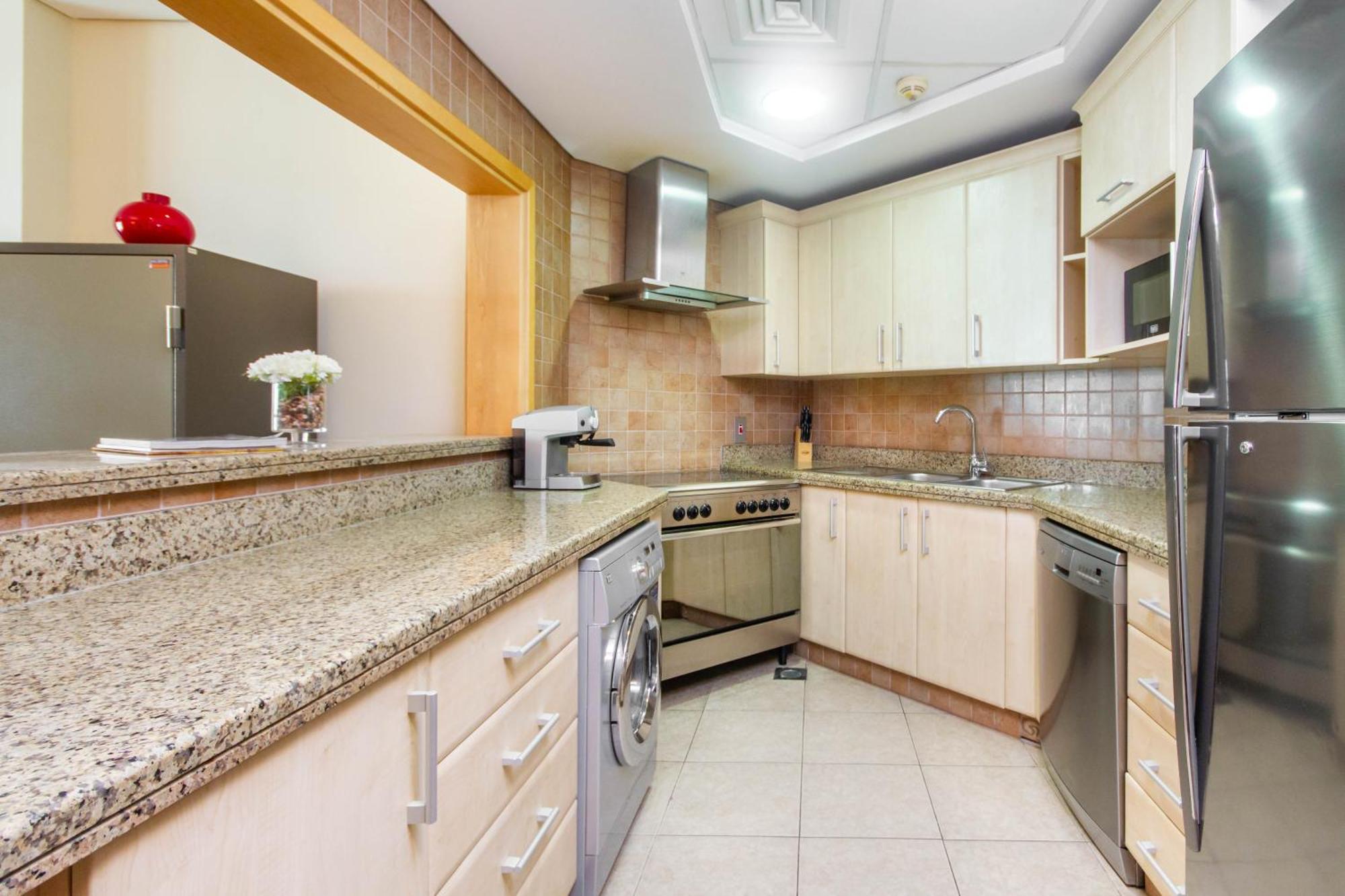 Bespoke Homes - Palm Jumeirah- 1 Bedroom Sea View With Pool & Access, Al Haseer * Dubái