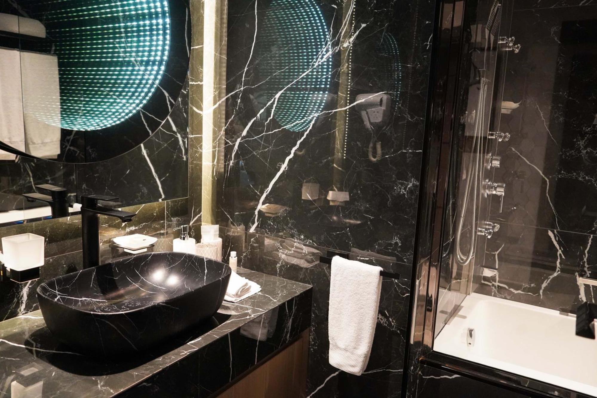 Royal Club By Rvhr, Palm Jumeirah