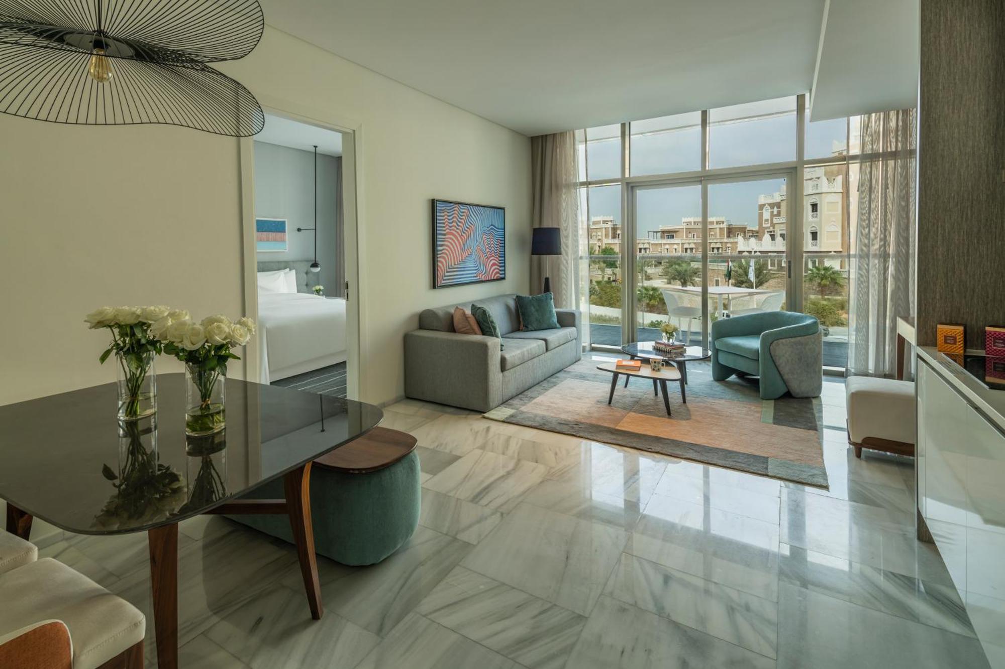 Complex Th8 Palm Resort, Vignette Collection By Ihg 5*