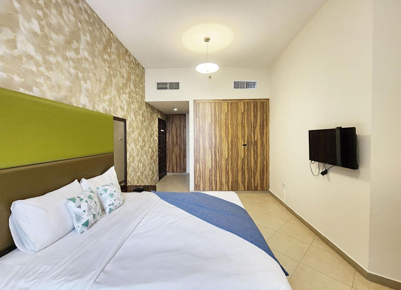 Rh- Modern Urban Oasis, Spacious 02rb Near Mall Of Emirates Apartament
