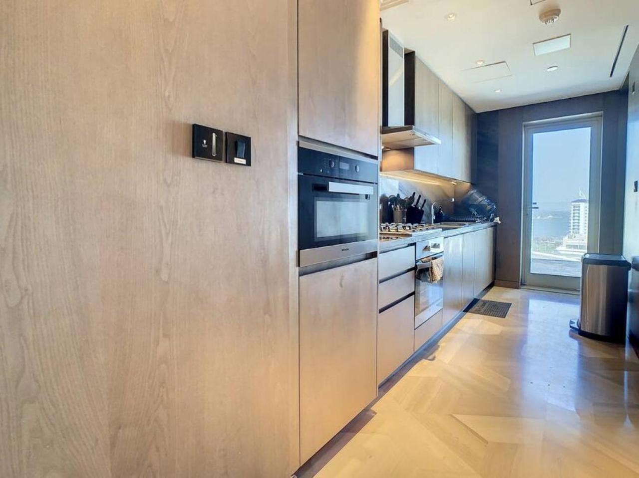 Apartemen Five Palm - Platinium Dubai