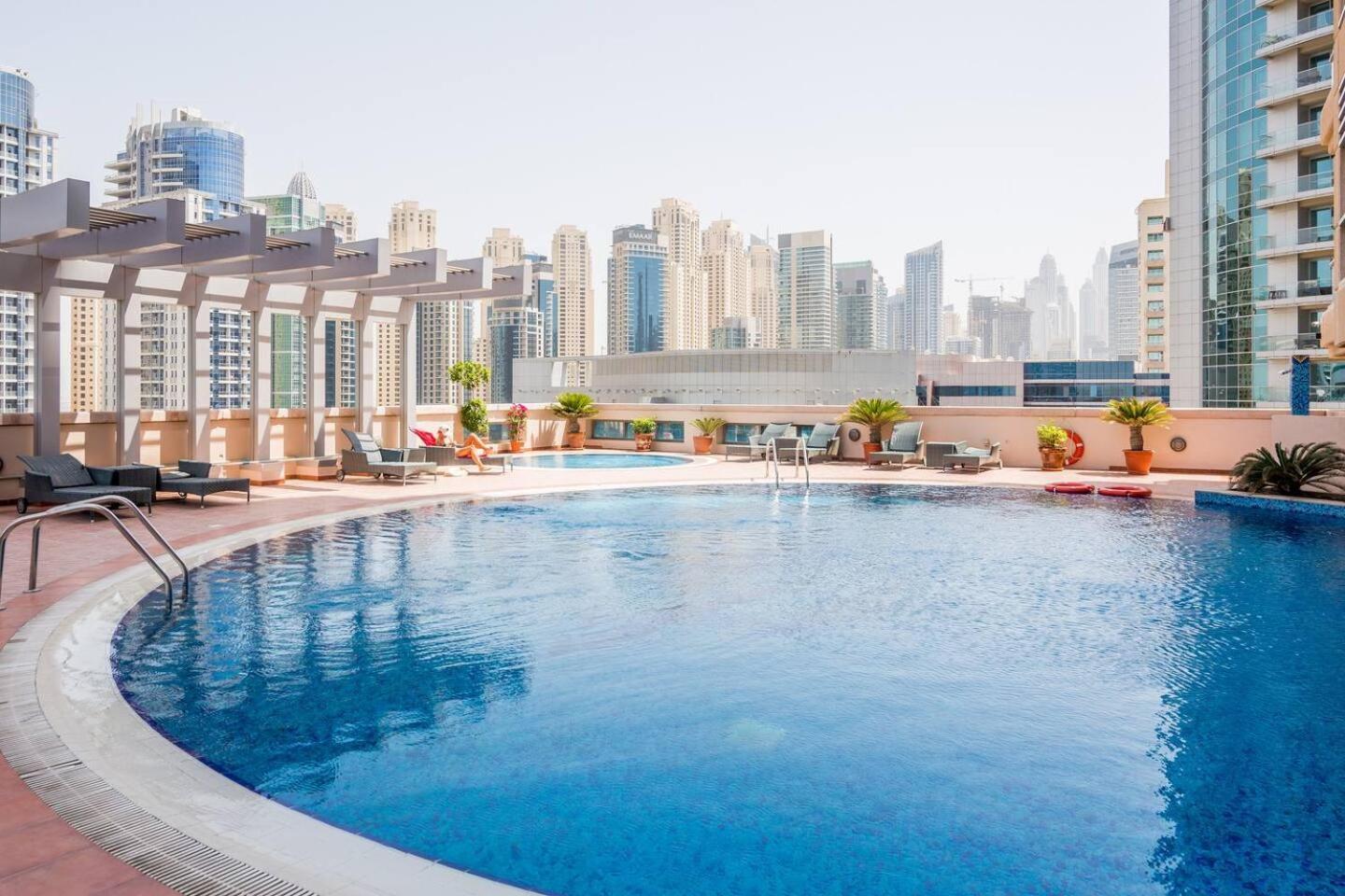 Apartment Luxury 1 Bedroom Marina View, Sleeps 5, 1 Min To Metro