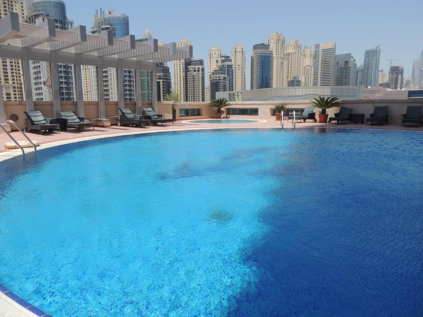 Luxury 1 Bedroom Marina View, Sleeps 5, 1 Min To Metro *