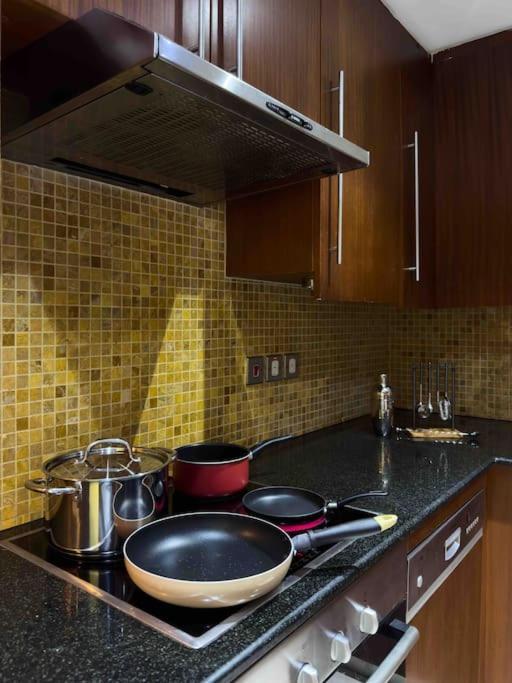 Appartement Spacious Place Near Mall, Fountains & Burj Khalifa
