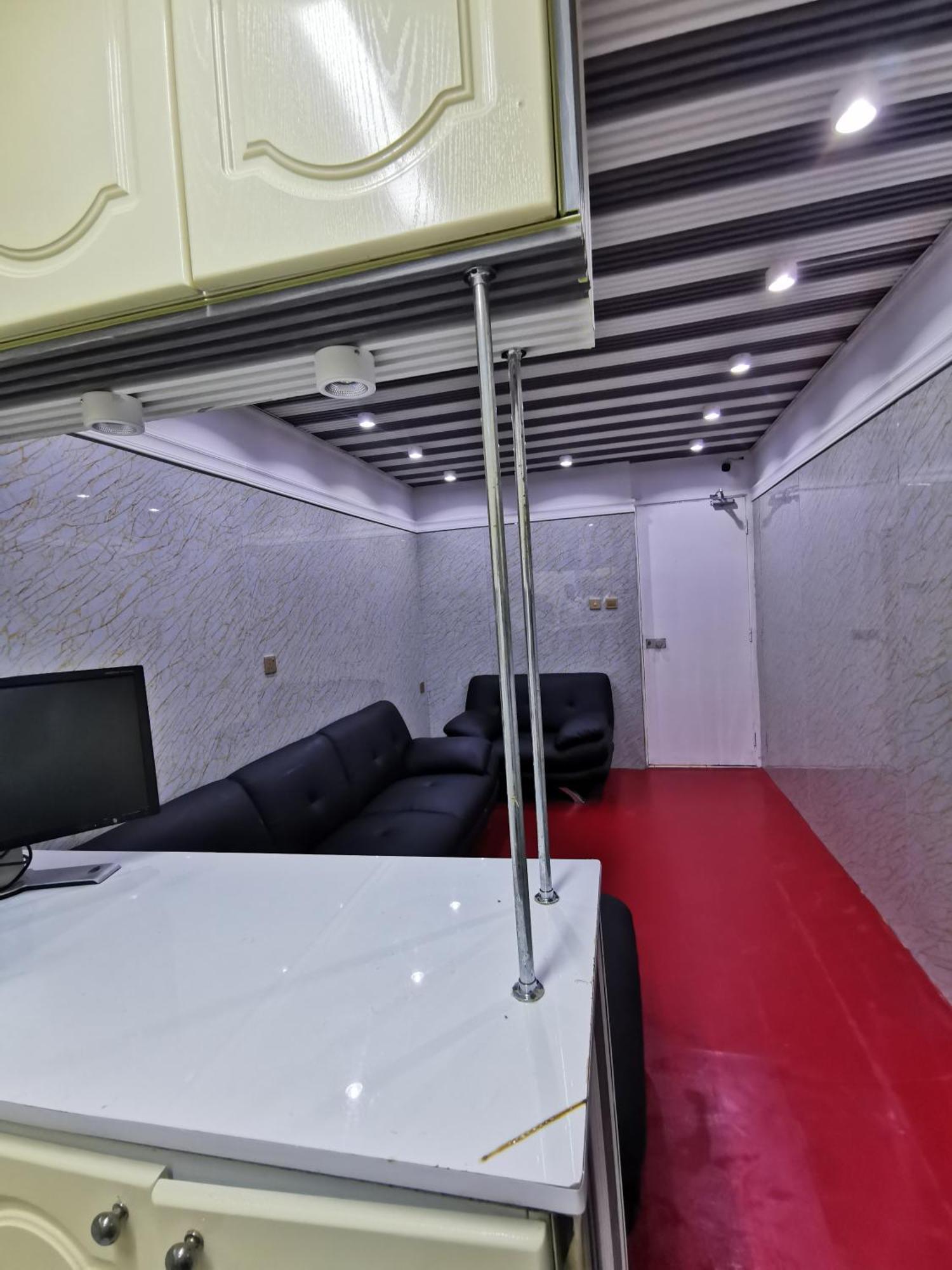 Cloud9 Premium Hostal Dubái