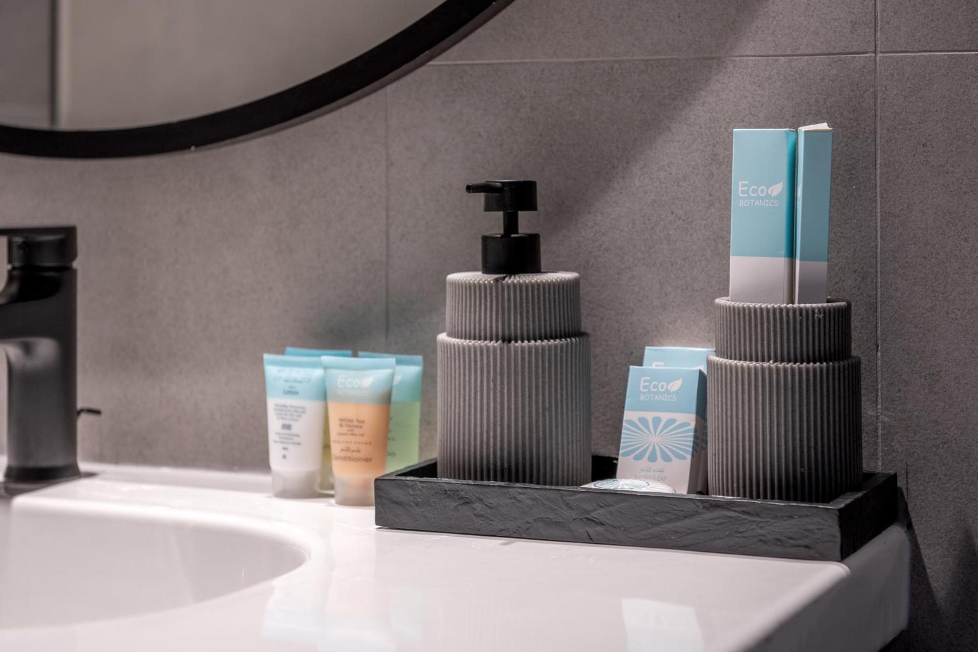 Downtown Ultra Luxury 1br - 15 Northside - Burj Khalifa View Dubai