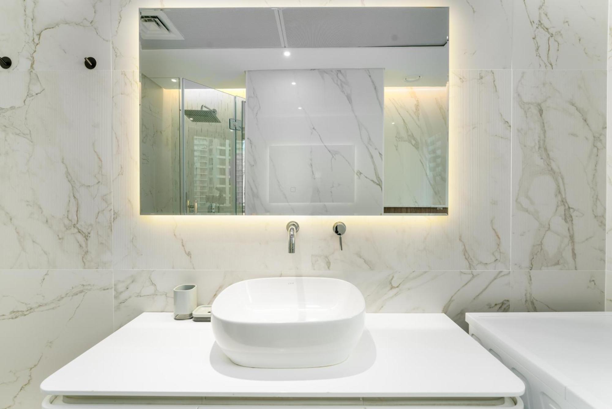 Apartment Marina Heights Tower 2 Bhk With Lavish View