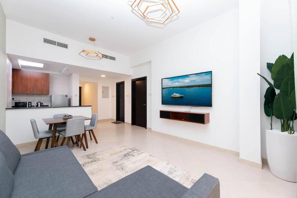 Urban Caves - Chic With Balcony Near The Walk Jbr *