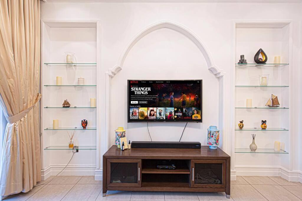 Apartemen Tranquil Oasis- 2bedroom, Connected To Mall *