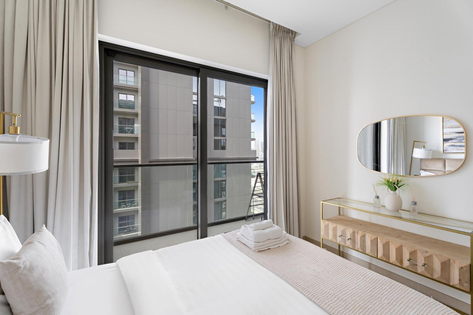 Beautiful 2 Bedroom Next To Business Bay - Sobha Creek Vista Apartamento