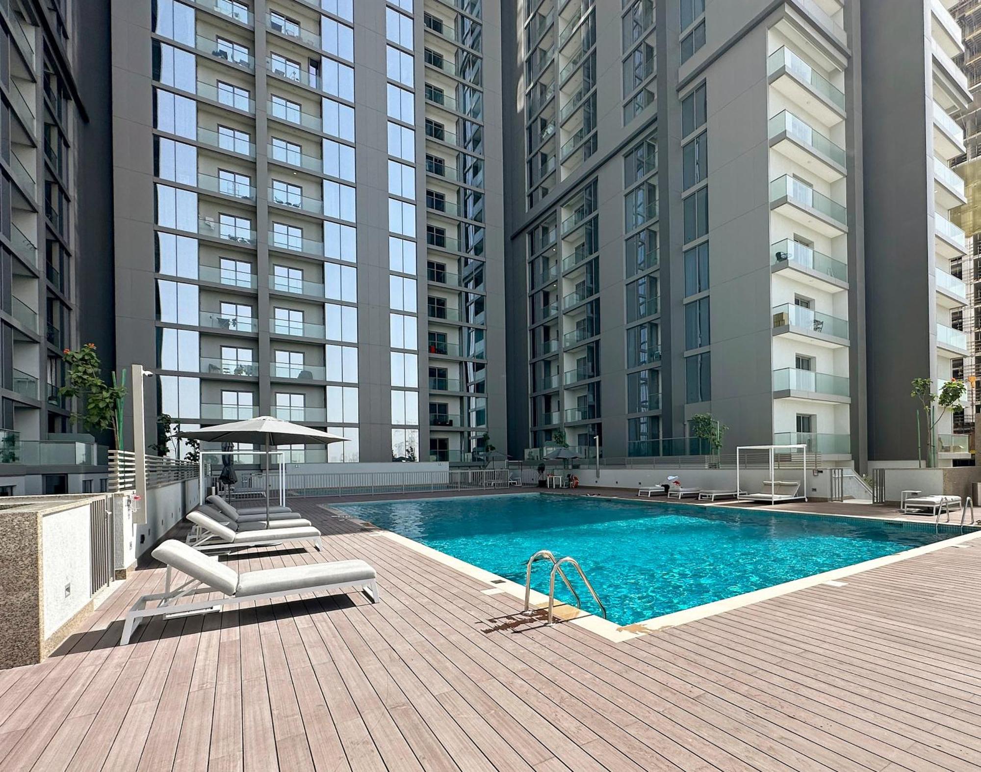 Beautiful 2 Bedroom Next To Business Bay - Sobha Creek Vista Apartamento Dubai