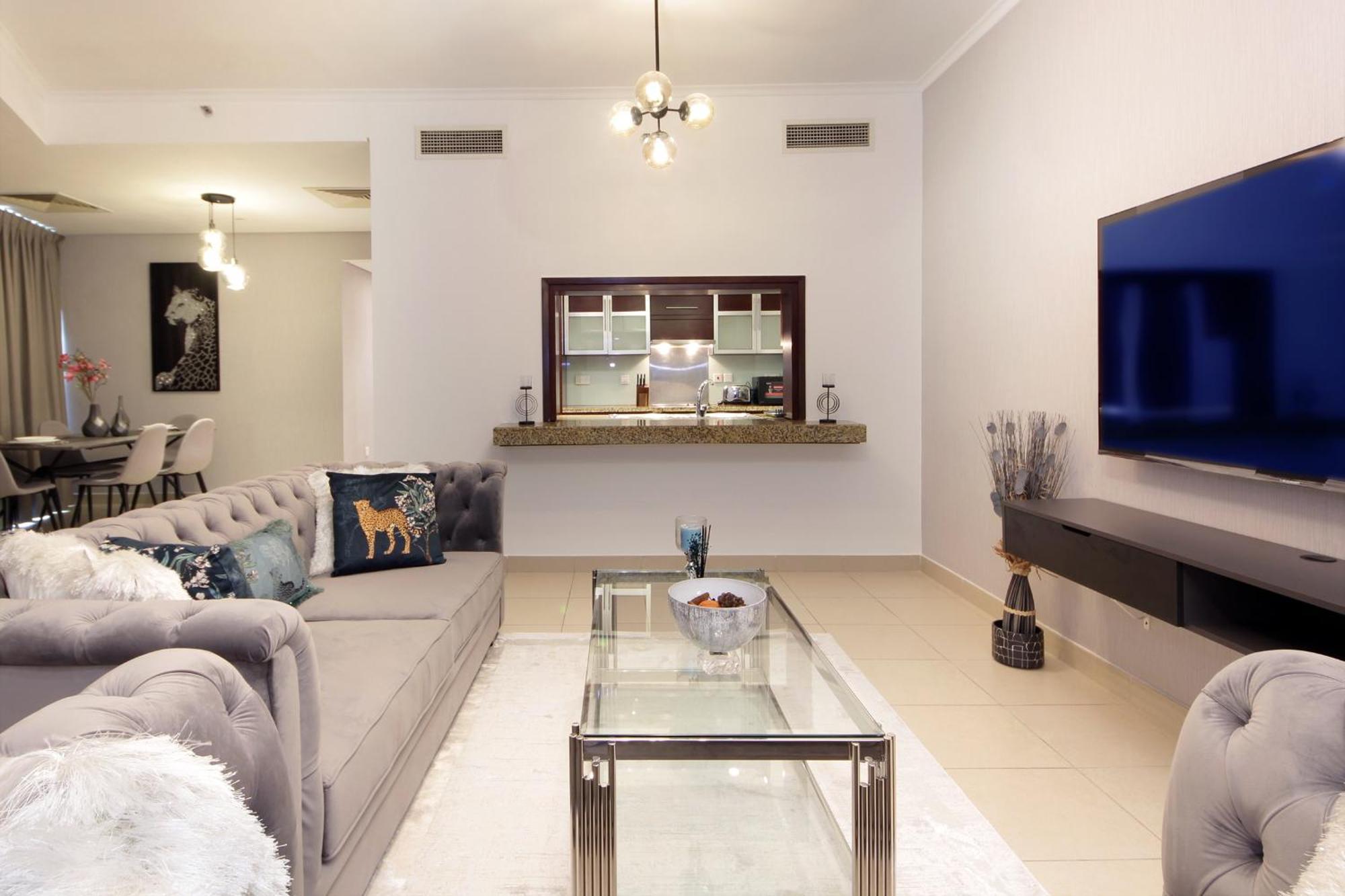Stylish 2 Bedroom With Stunning Downtown View - Burj Views Tower East Lejlighed