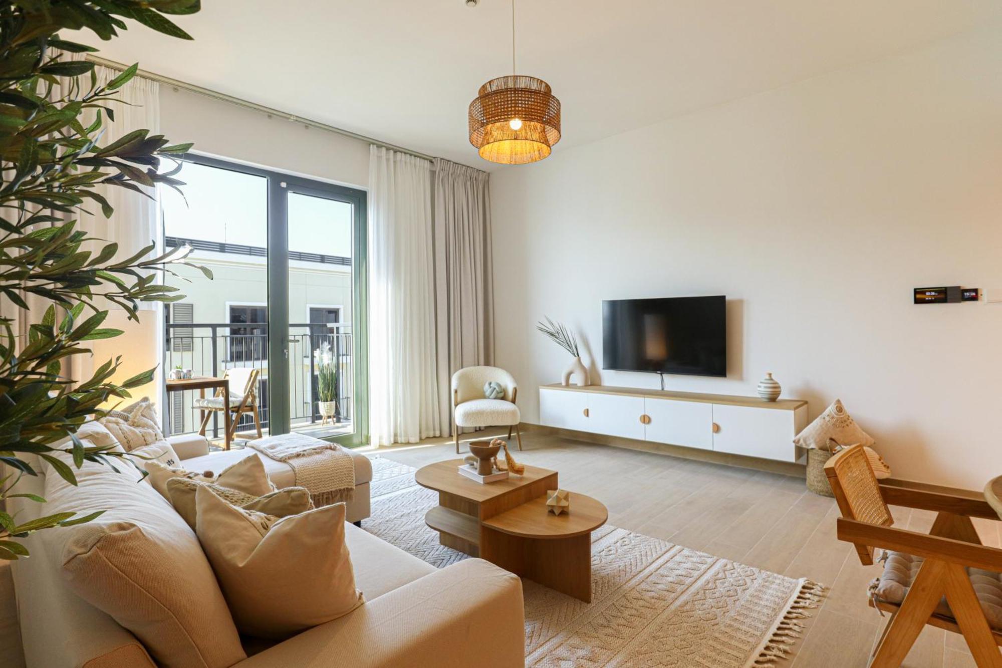 Higuests - Coastal Chic Luxurious Retreat At Port De La Dubai