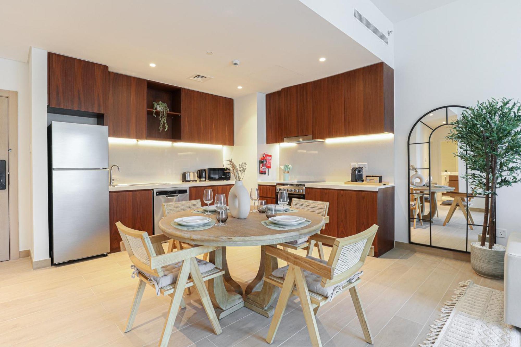 Higuests - Coastal Chic Luxurious Retreat At Port De La Appartement Dubai