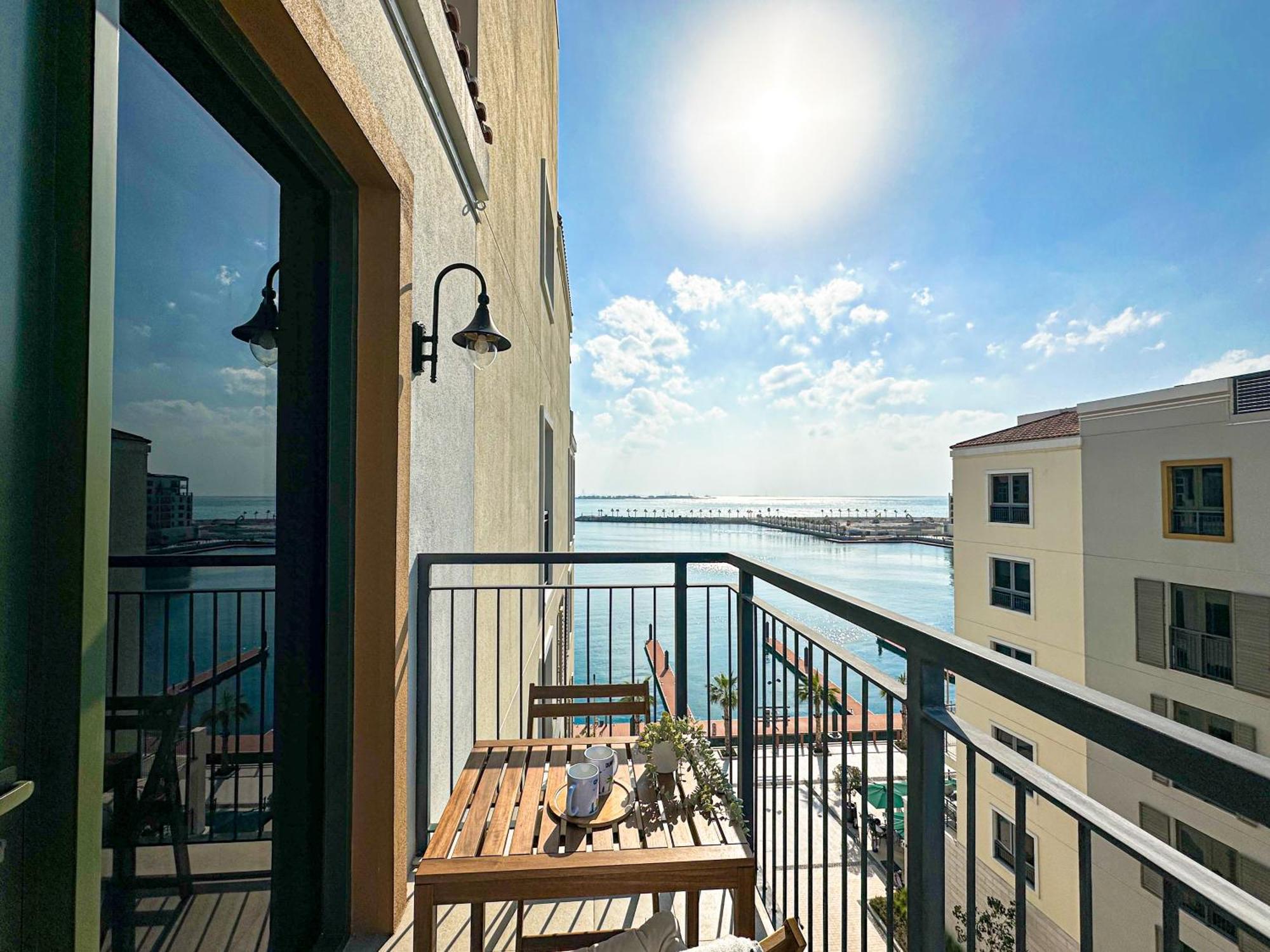 Higuests - Coastal Chic Luxurious Retreat At Port De La