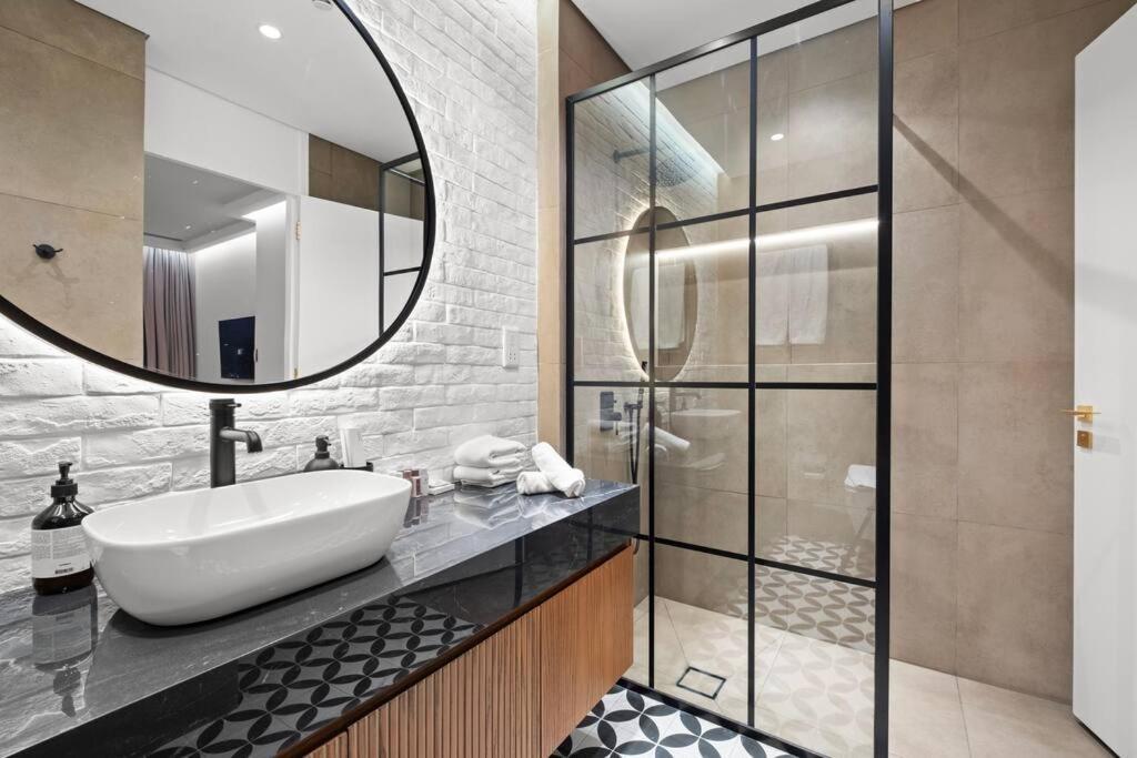 First Class 2br With Burj Khalifa And Downtown View Appartement Dubaï
