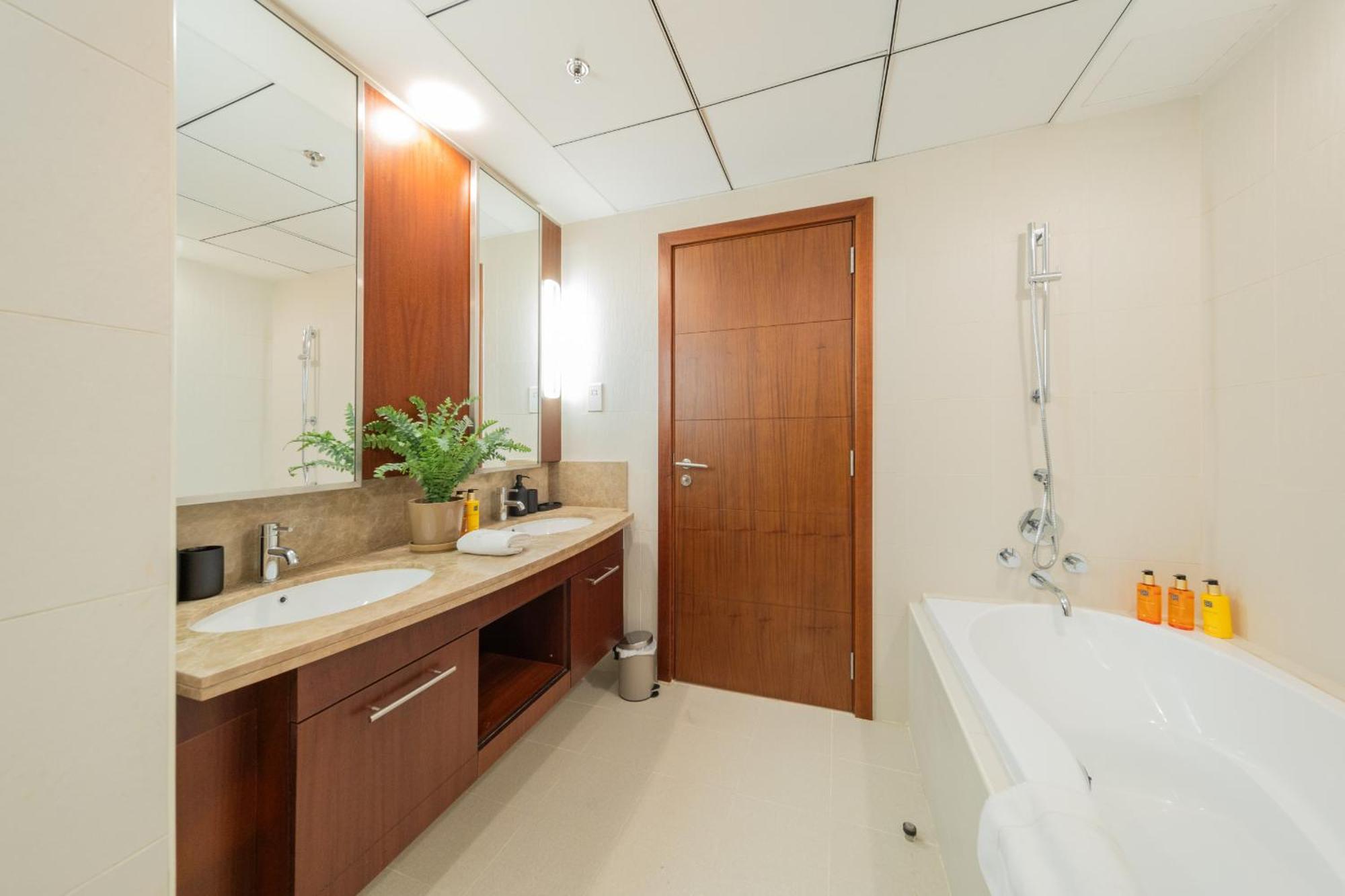 Apartemen Eden's Homes & - Standpoint Residences