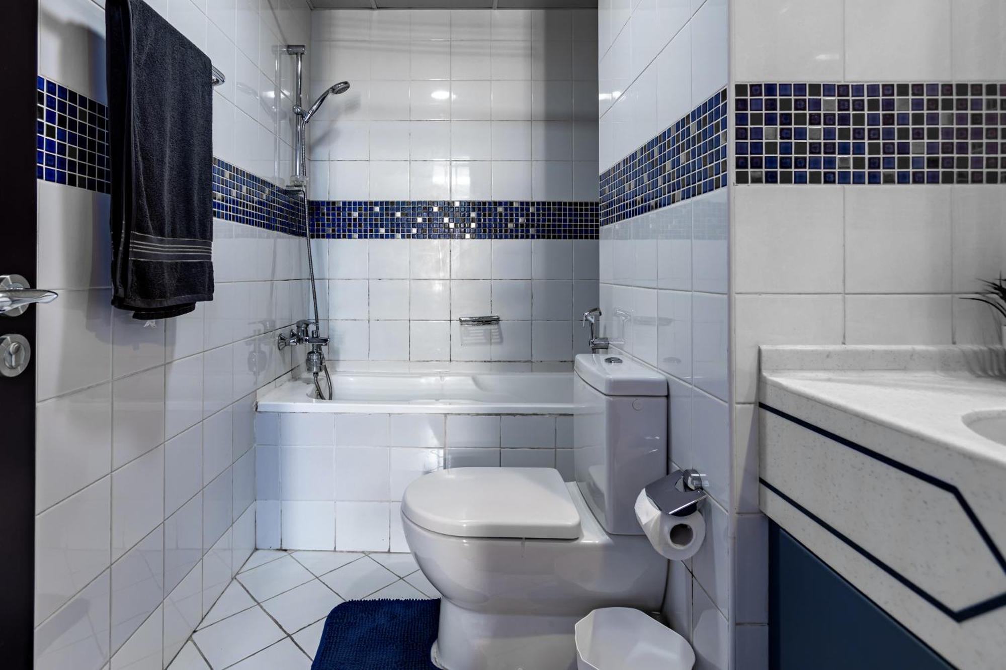 Livin' Holidays - Stunning 1br Corner Unit Next To Dmcc Metro Apartament