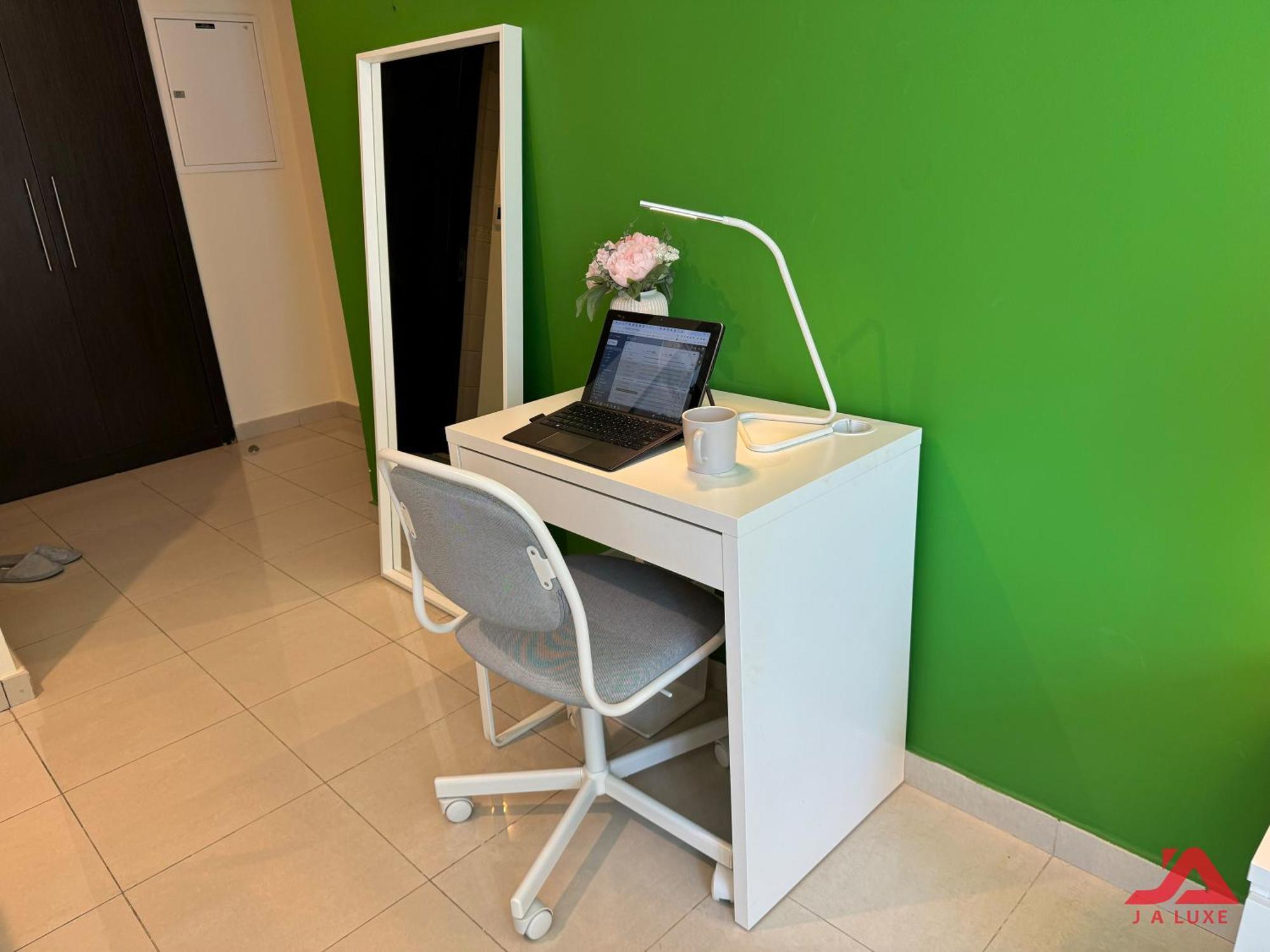 Appartement Elegant Marina & Sea View Studio In Bay Central Tower, Marina With Modern Gym & Pool, Steps To Jbr Beach & Metro
