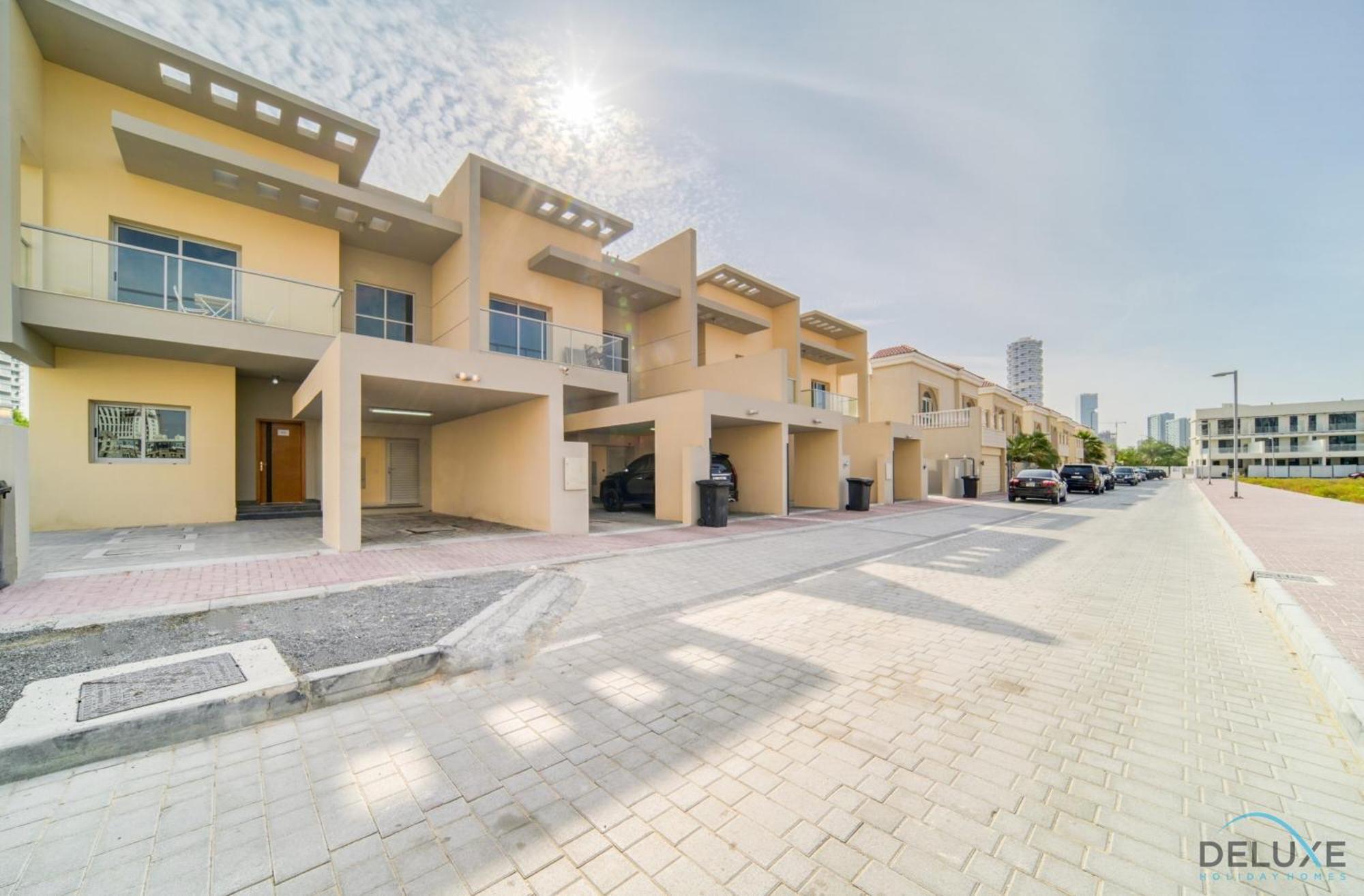Appartement Charming 3br Townhouse With Assistant's At District 12 Jvc By Deluxe