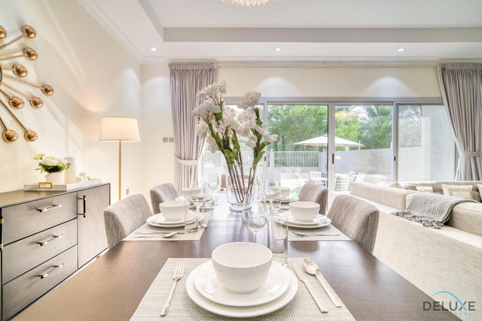 Charming 3br Townhouse With Assistant's At District 12 Jvc By Deluxe Appartement Dubai