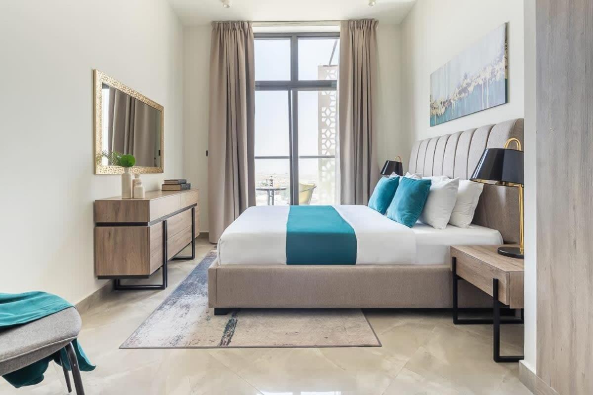 Frank Porter - Majestique 2 Apartment *