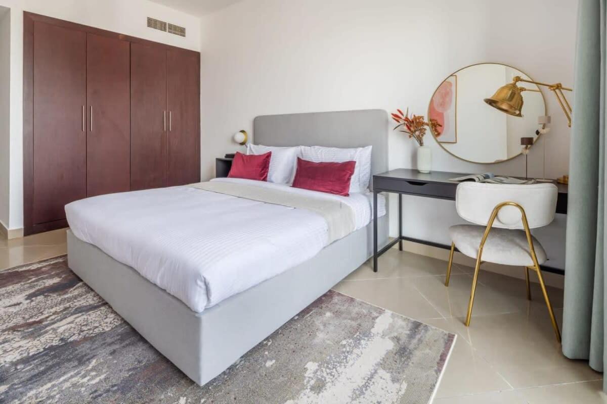 Frank Porter - Icon Tower 1 Apartamento Dubái