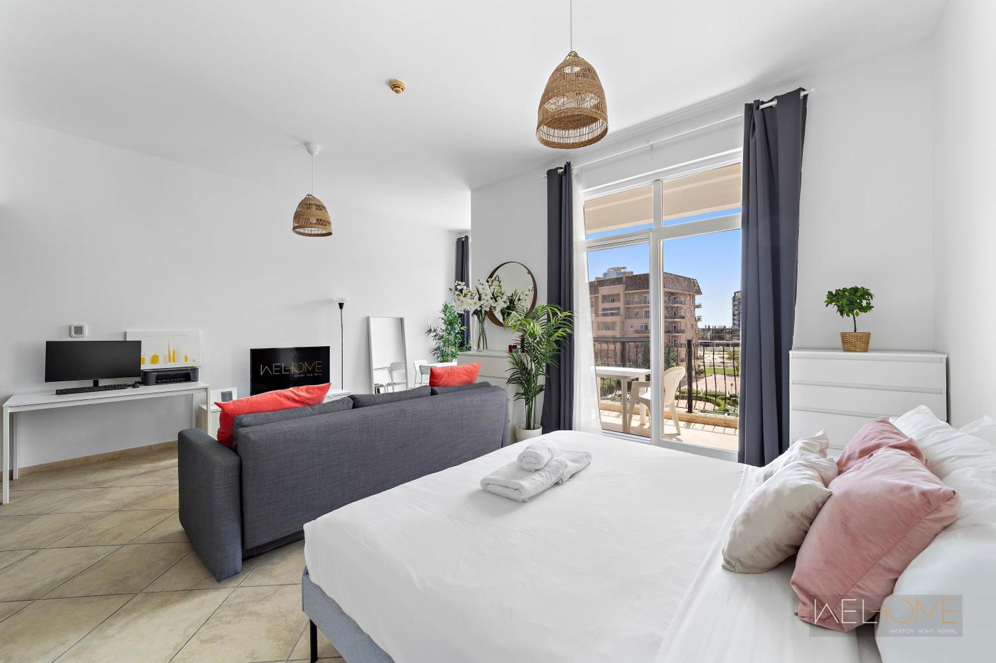 Welhome - Stylish With Park Views In Regent House 2 Dubái
