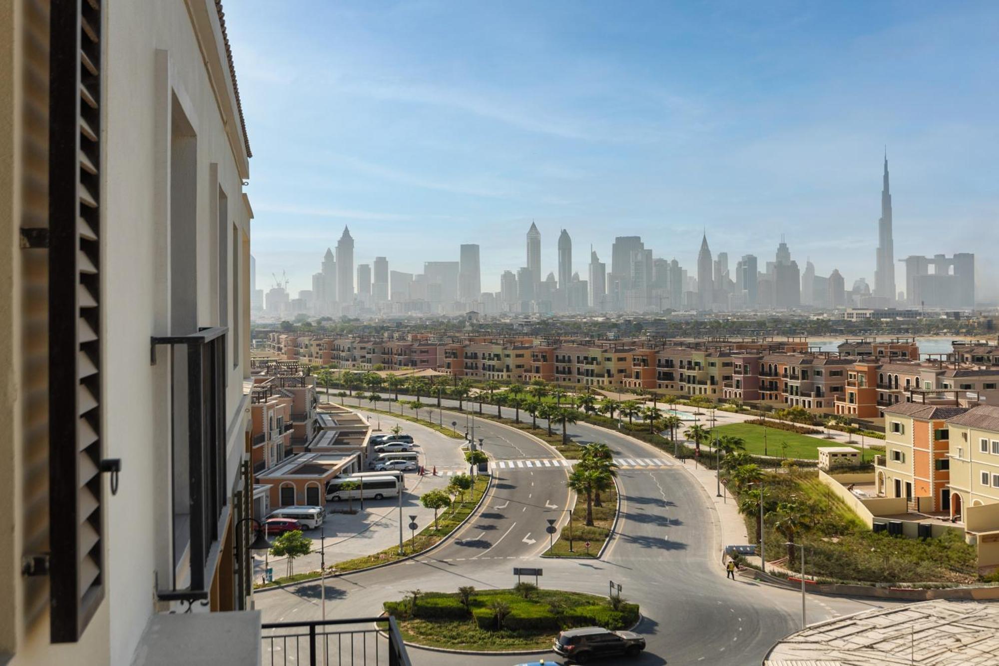 Splendid Brand New Near The Lejlighed Dubai