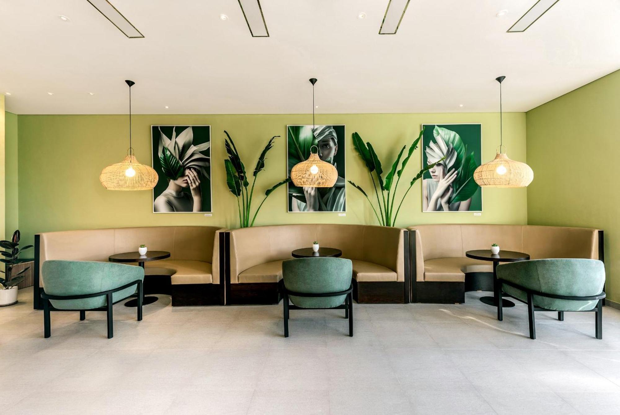 Novotel Al Barsha 4* Dubái
