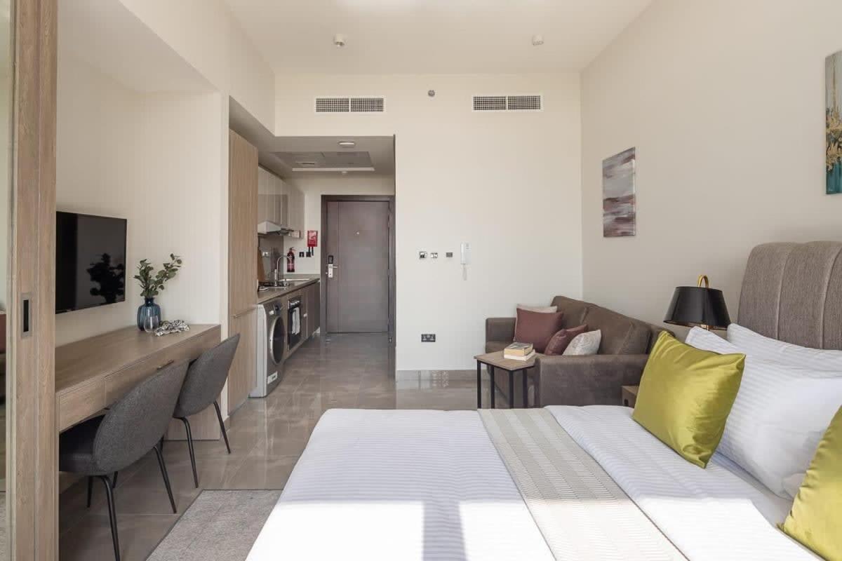 Frank Porter - Majestique 1 Apartamento Dubái