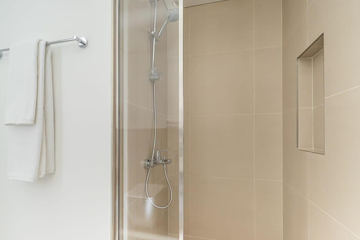 Appartement Frank Porter - 17 Icon Bay *