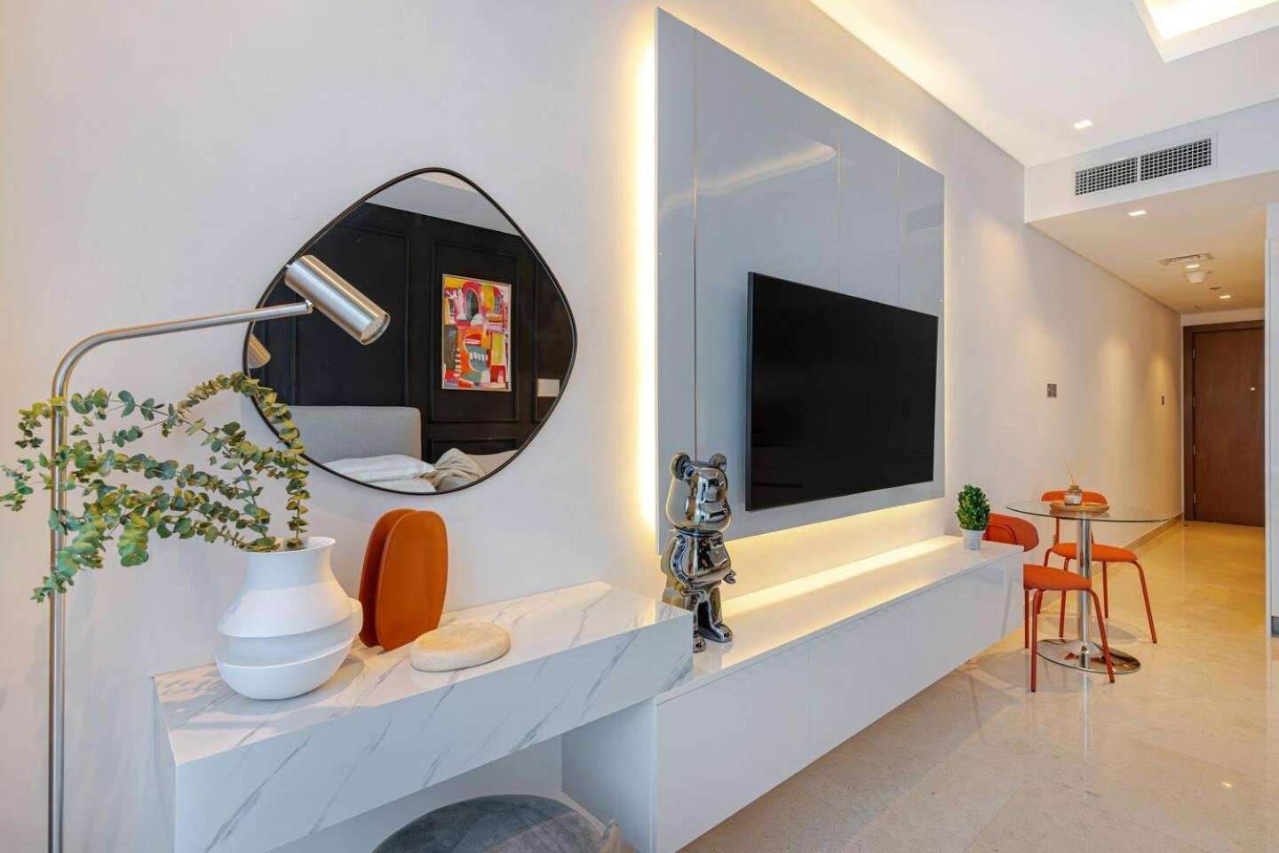 Luxurious Flat 3 Min To Burj Khalifa Sleeps 3 Appartement