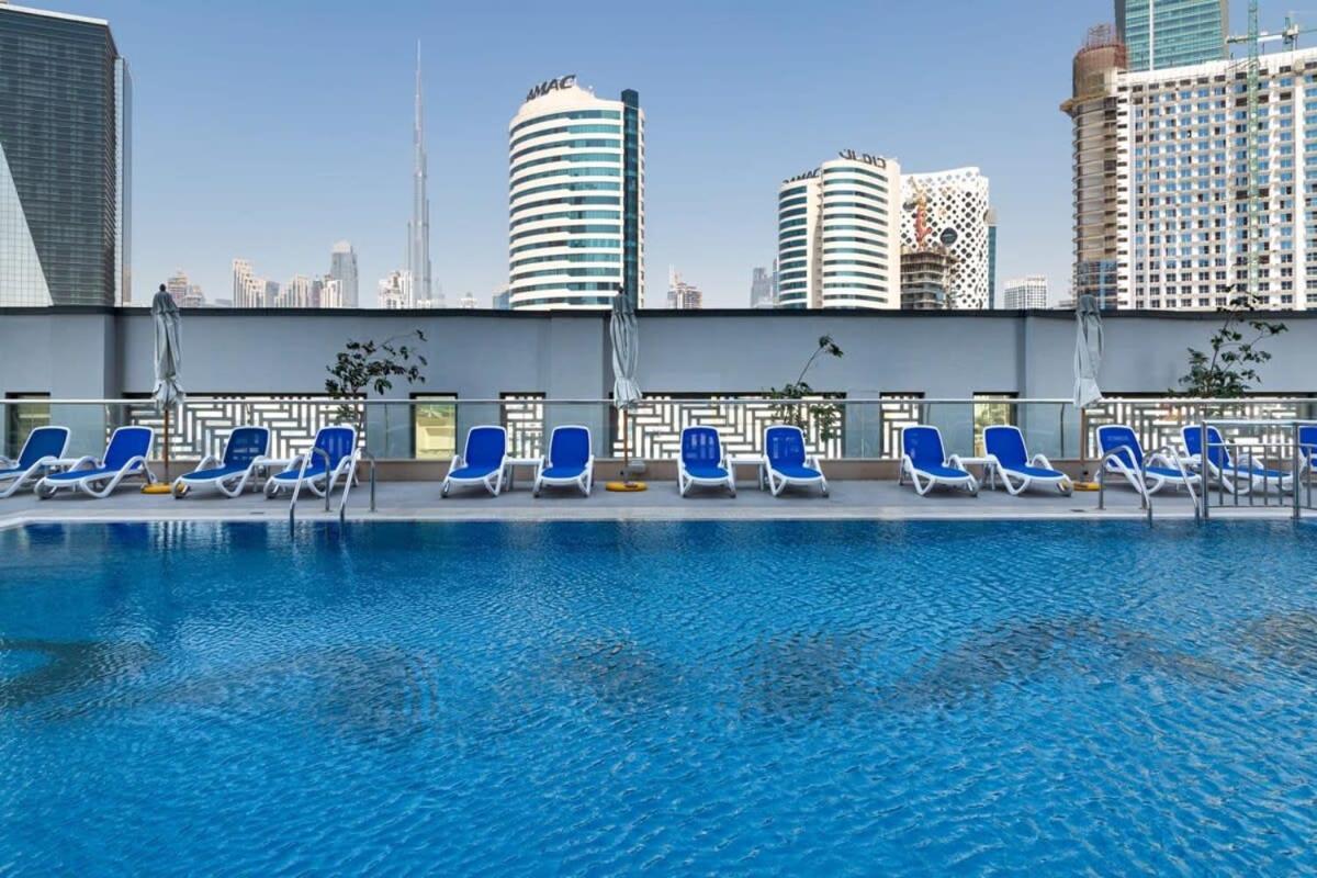 Frank Porter - Executive Bay Appartement