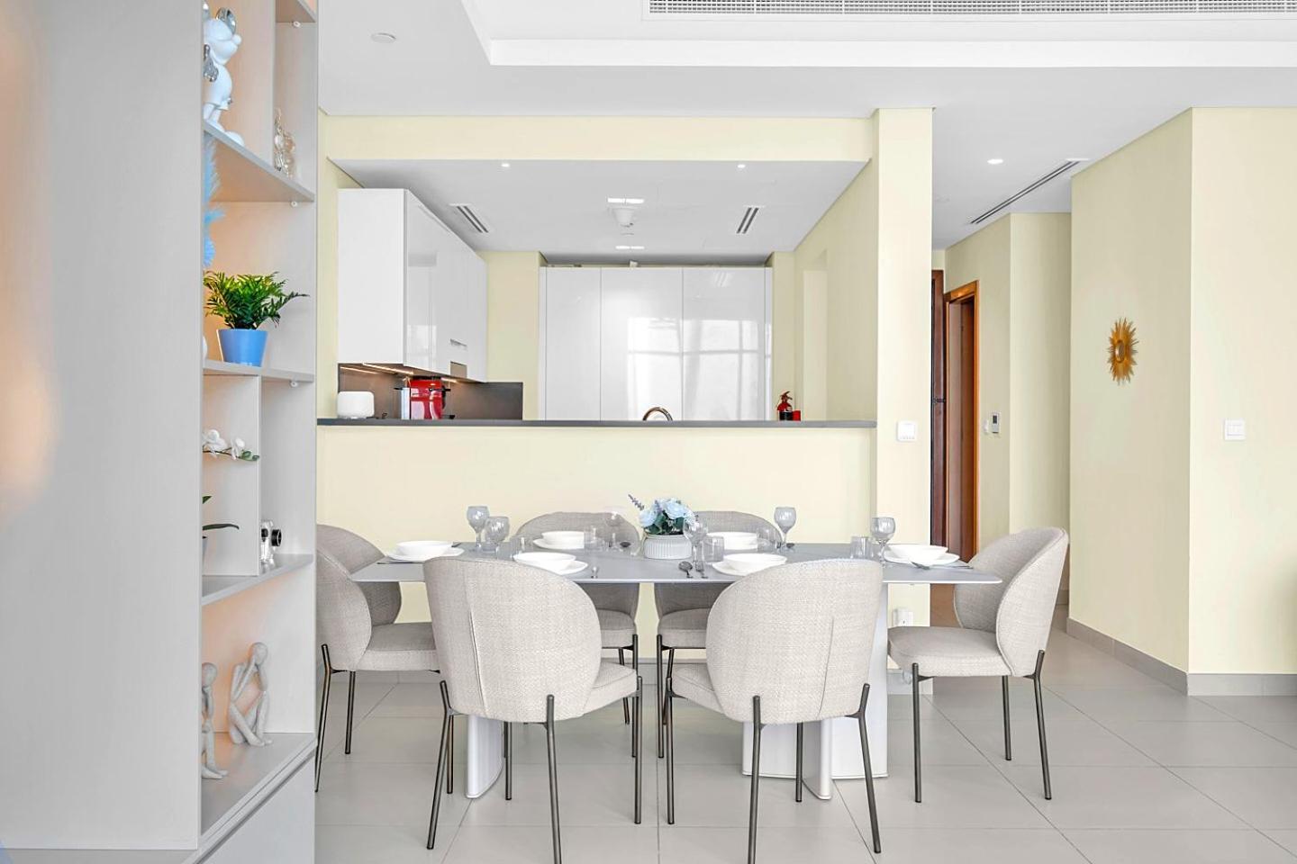 Refined 2 & Half Br In Mada Residences Near Mall Apartment *