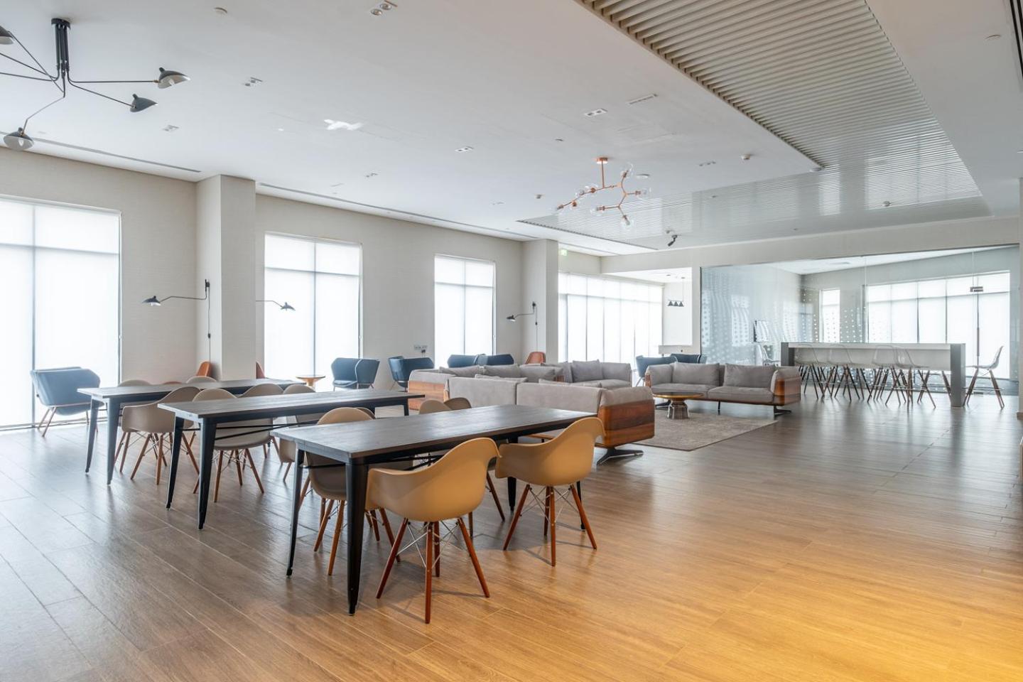 Refined 2 & Half Br In Mada Residences Near Mall * Dubai