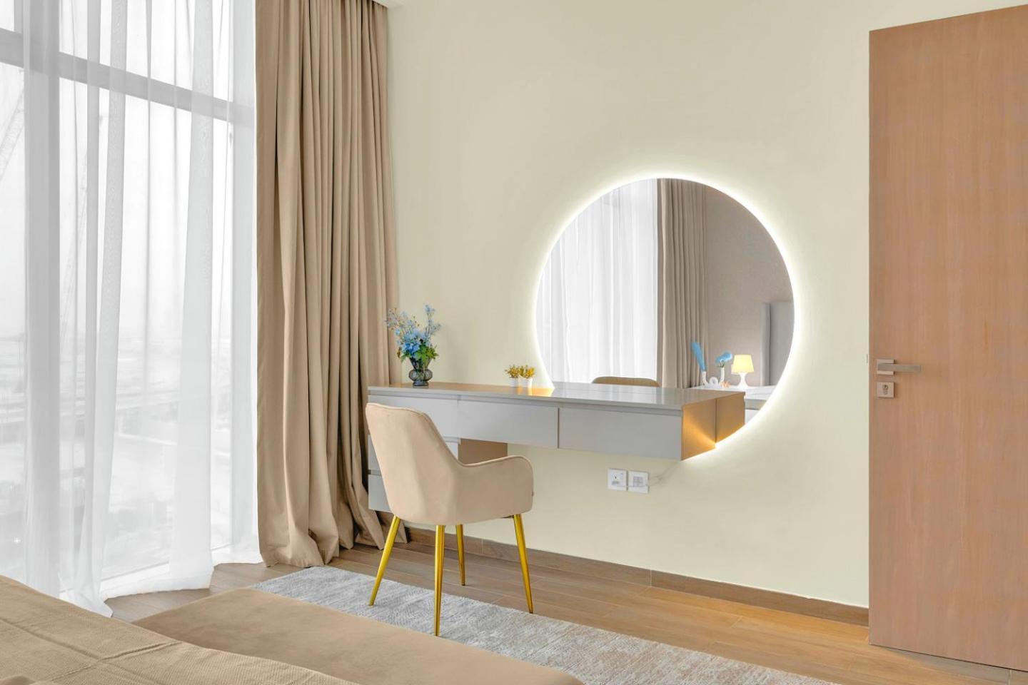 Refined 2 & Half Br In Mada Residences Near Mall Apartment *