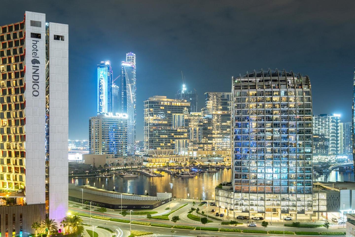 Refined 2 & Half Br In Mada Residences Near Mall Dubai