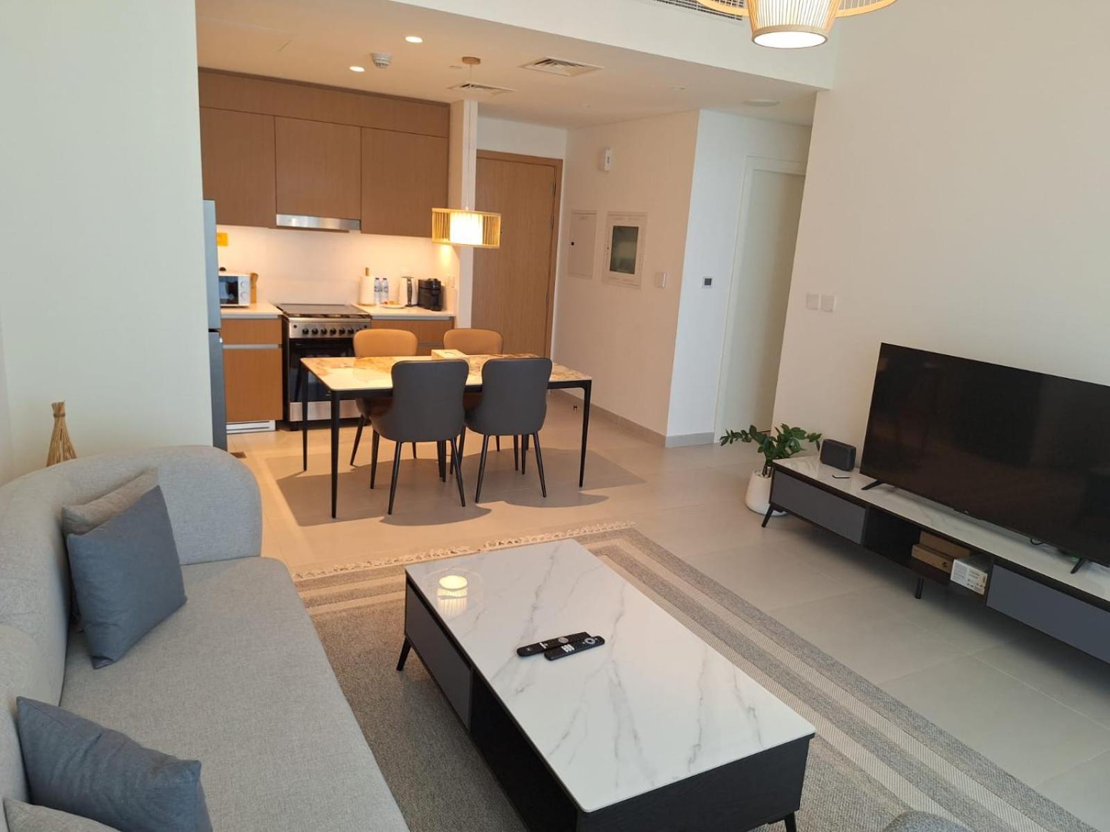 Creek Beachfront Heaven: 1br Luxe Harbor Flat