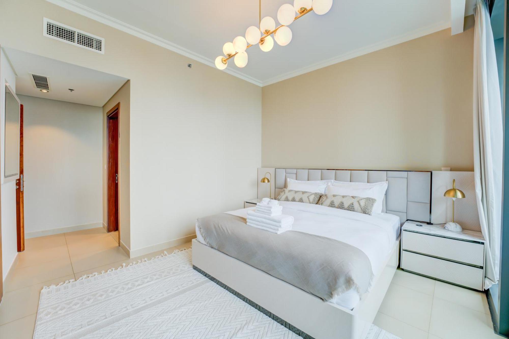 Executive Luxury At Its Finest With Views Of Burj Khalifa Appartement