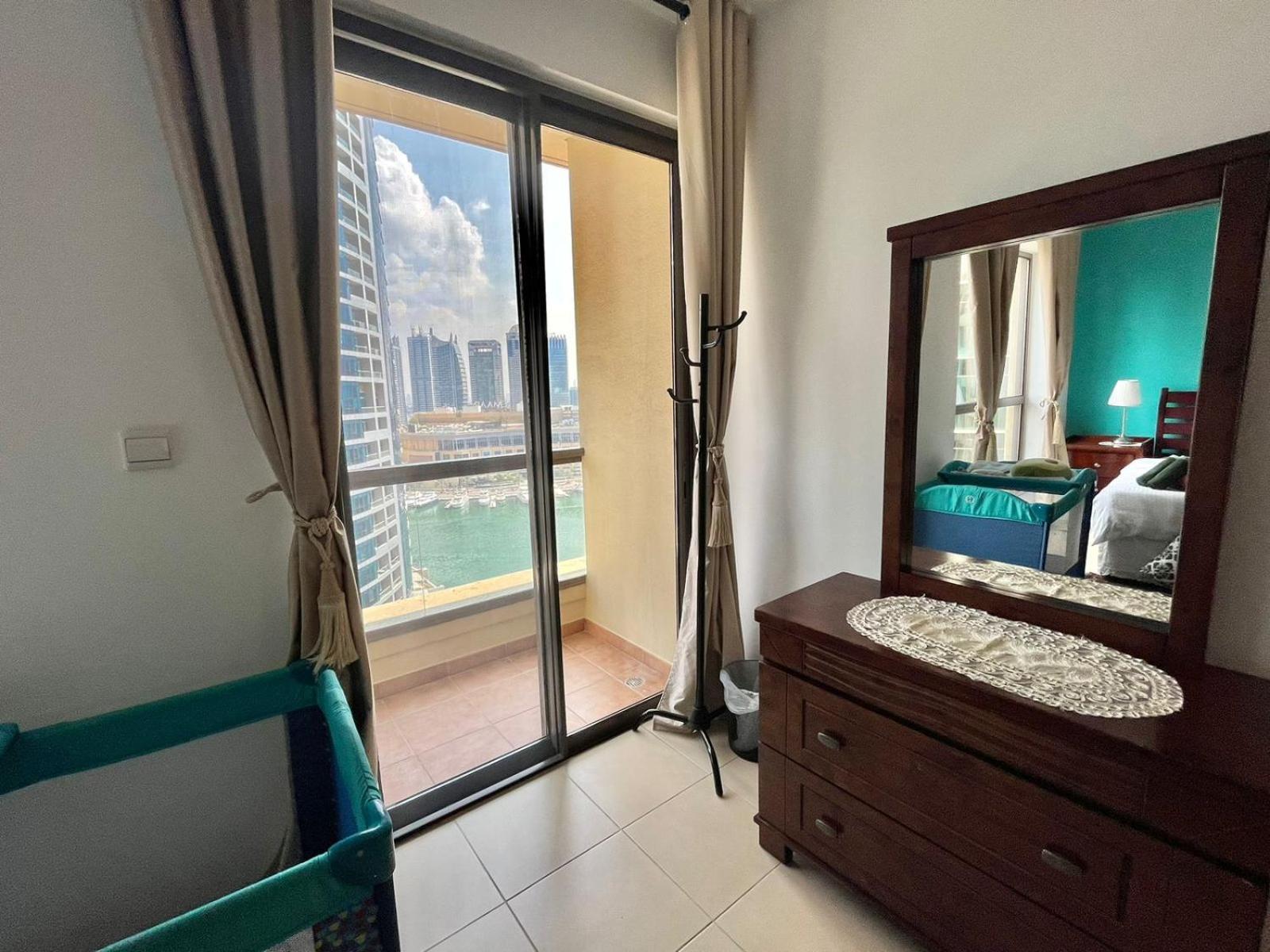 Appartamento Amazing 1bdr In Jbr- Beach Access And Lake View