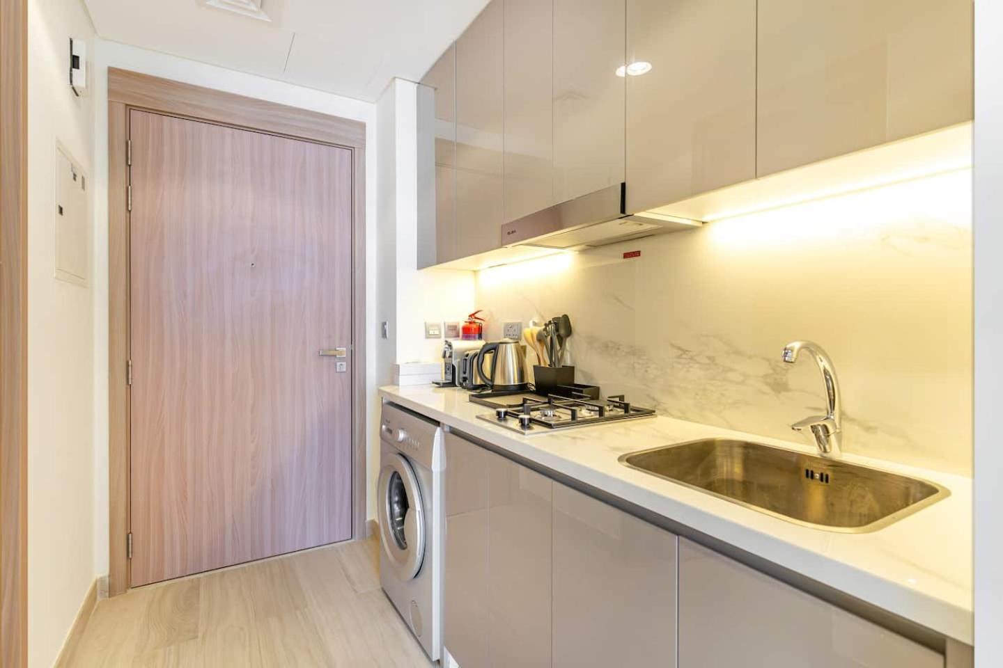 Modern Studio, Near Downtown * Dubaï