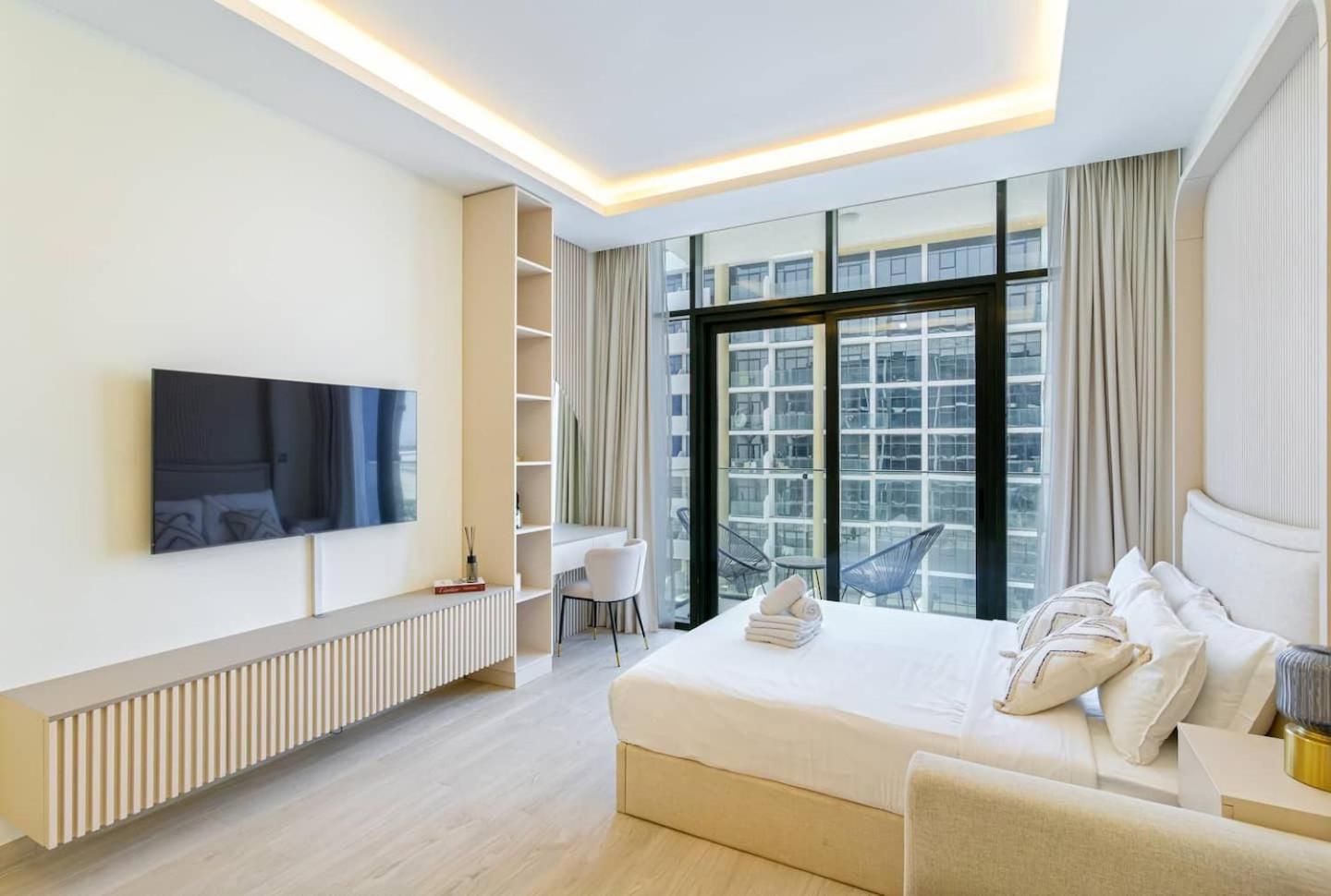 Modern Studio, Near Downtown Dubaï
