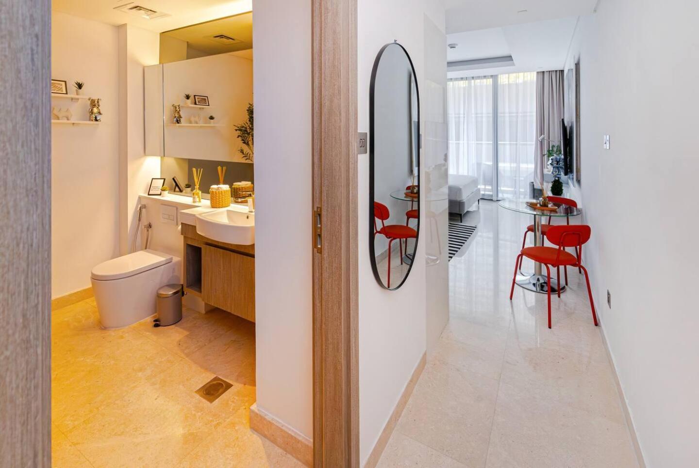Luxurious Flat 3 Min To Burj Khalifa Sleeps 3 Appartement