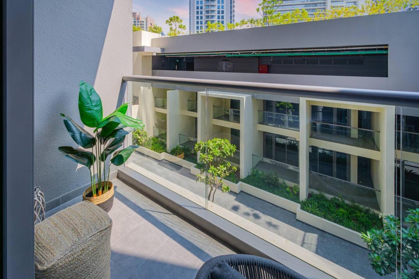 Appartement Luxurious Flat 3 Min To Burj Khalifa Sleeps 3 *